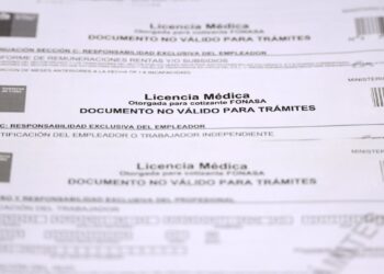 Es necesario determinar si existen delitos y, en caso afirmativo, proceder con su formalización.