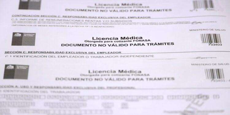 Es necesario determinar si existen delitos y, en caso afirmativo, proceder con su formalización.