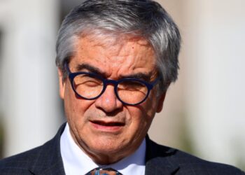 Ministro Marcel analiza las repercusiones económicas del conflicto armado entre Israel e Irán: «Es una situación alarmante».