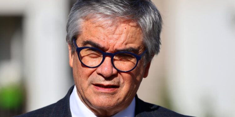 Ministro Marcel analiza las repercusiones económicas del conflicto armado entre Israel e Irán: «Es una situación alarmante».