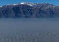 Condiciones de aire desfavorables en la cuenca de Santiago llevan a declarar preemergencia ambiental en la región Metropolitana.