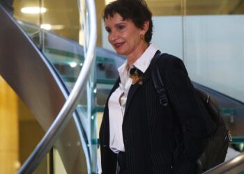 Carolina Tohá propone reflexionar sobre la violencia del estallido social: «La política no cumplió en ningún aspecto».