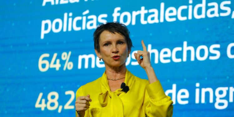 Tohá dio a conocer cinco «medidas emblemáticas» de su programa: énfasis en seguridad, salud, economía, vivienda y lucha contra la corrupción.