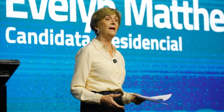 Después de ser superada en la última encuesta Cadem, Matthei afirma que Kast «se está beneficiando a expensas de Kaiser».