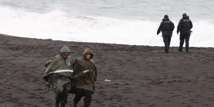 Nuevas pistas avanzan en la búsqueda de los pescadores desaparecidos en San Pedro de la Paz.