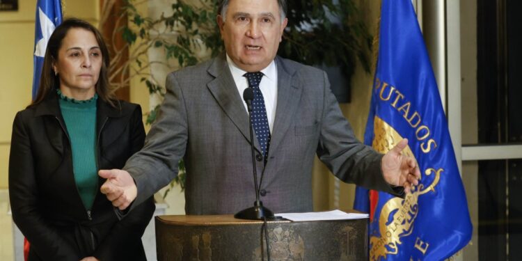 Bancada RN cuestiona al FA y PC tras informe de la comisión investigadora del caso Monsalve: «Validan el encubrimiento».