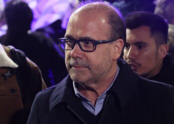 Primer contratiempo para Jeannette Jara: El presidente de la DC afirma que «no se puede respaldar una candidatura del Partido Comunista».