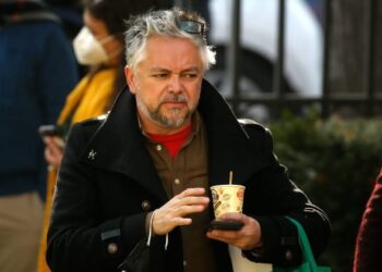 Ofician a la ministra Arredondo para que revoque la designación de Jorge Baradit como director del Parque Cultural de Valparaíso.