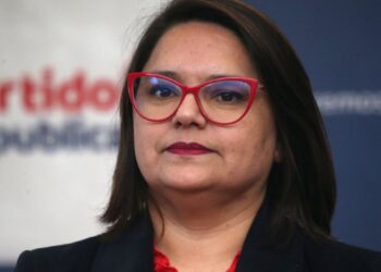 La secretaria general de Republicanos asegura que «ni por la prensa ni en secreto» se le ha solicitado a Kaiser que retire su candidatura.