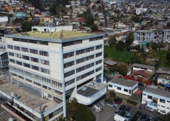Las limitaciones del Plan Regulador Comunal amenazan el proyecto de expansión del Hospital Carlos van Buren de Valparaíso.