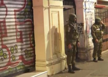 Nuevo operativo en el “edificio del crimen”: el lugar tiene decreto de inhabitable completo.