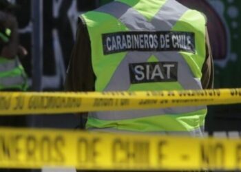 Auto que llevaba a mujer en labor de parto atropelló a personas en La Pintana.