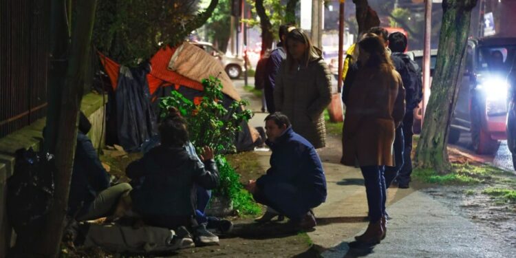 Se activa el Código Azul por temperaturas extremadamente frías en Los Ángeles.
