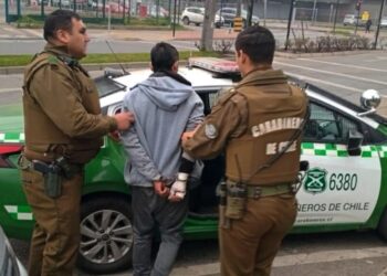 Detenido delincuente tras asalto violento a hombre en el sector sur de Los Ángeles.