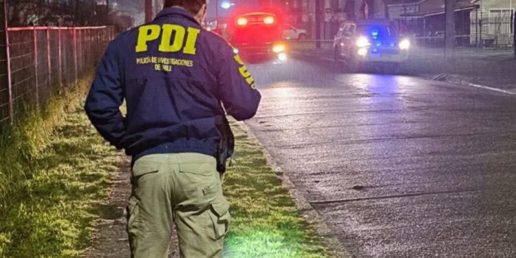 Estudiante de 15 años fallece apuñalado por otro tras una violenta pelea después de clases en Puyehue.