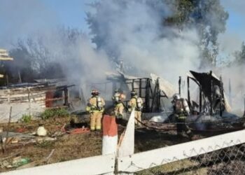 Vivienda quedó completamente destruida debido a un incendio en el sector rural de Renaico.