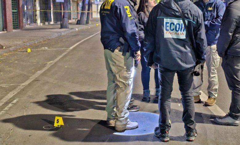 Santiago: hombre en estado crítico tras ser disparado por un individuo en bicicleta.