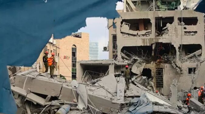 Una semana después del inicio de los bombardeos: Irán informa de 430 muertos e Israel de 24 fallecidos.