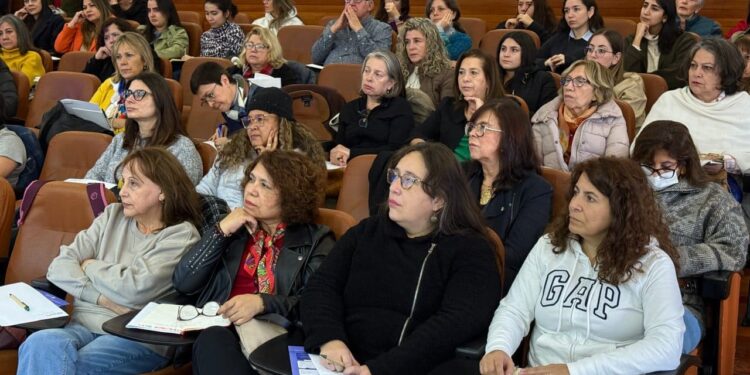 Arranca nueva versión de la escuela contra la violencia intrafamiliar.