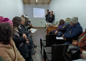Fortalecen el respaldo a locatarios y emprendedores de Laguna Verde mediante un operativo en el terreno.