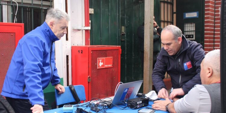 Varios servicios públicos asistieron a las personas privadas de libertad en la cárcel de San Antonio.