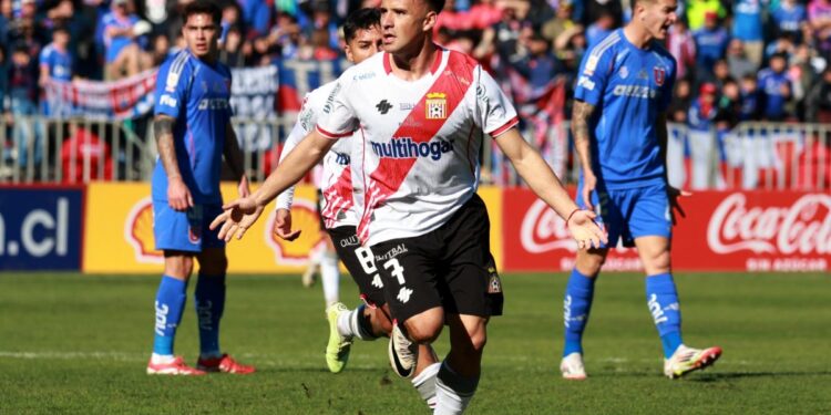Curicó sorprendió a la U y dejó en jaque al campeón de la Copa Chile.