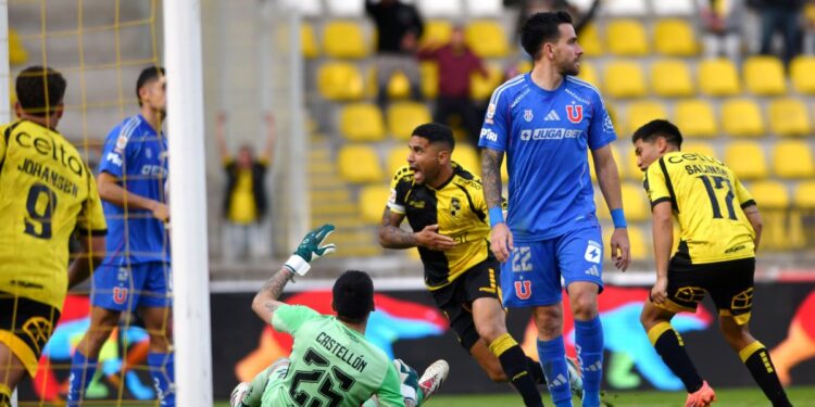 La U concluyó una week horrible con una derrota frente al nuevo líder del torneo.