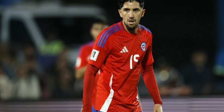 El entrenador de Vélez Sarsfield da la bienvenida a Diego Valdés y lo describe como un «jugador notable».