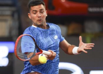 Tomás Barrios se despide en cuartos del Challenger de Nottingham tras perder contra el exnúmero 3 de la ATP.