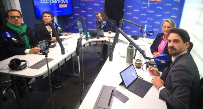 Alcaldes y el BRICS: Lo que dejó el reciente debate entre los candidatos presidenciales del Oficialismo.