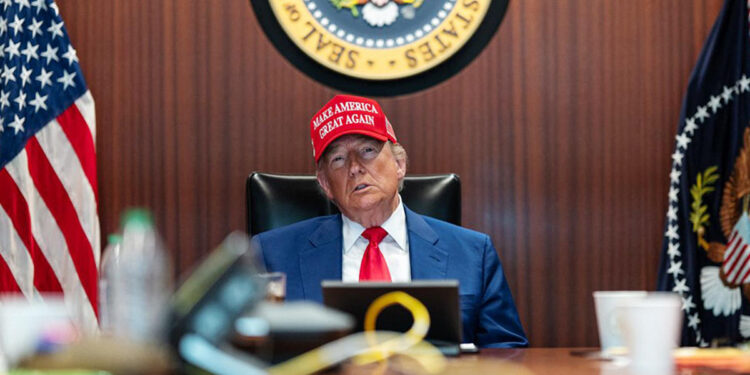 Donald Trump propone un cambio de régimen en Irán para «volver a hacerlo grande».