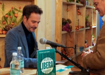Hernán Larraín Matte nos cuenta sobre su libro y sus vivencias y reflexiones políticas de estos últimos años.