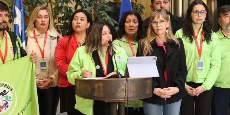 Gazmuri presenta reforma a la Ley Karin pa’ mejorar su aplicación.