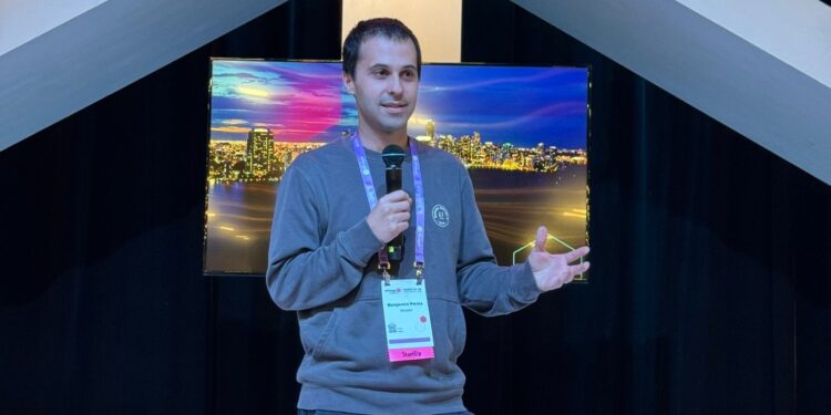 Plataforma digital automatiza la declaración de impuestos para servicios en línea globales.