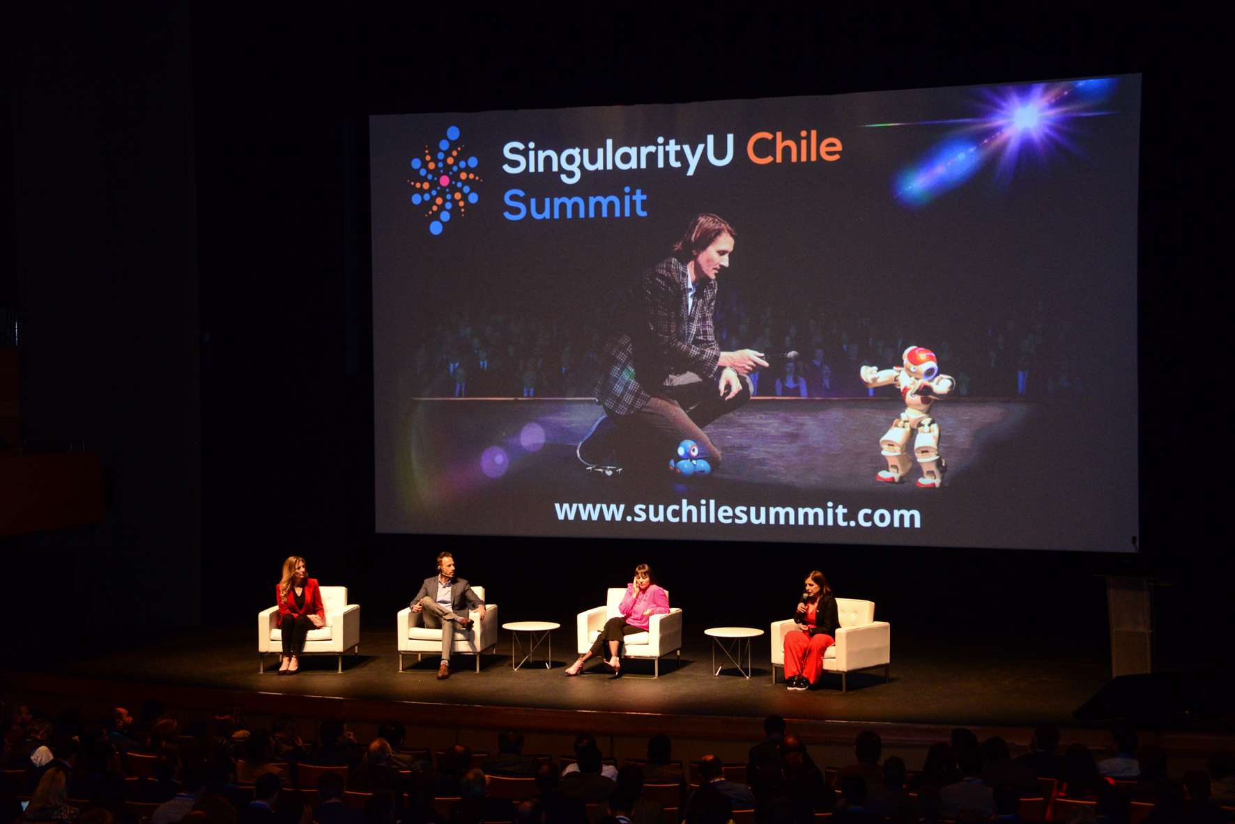 Candidatos presidenciales en el Singularity Summit 2025