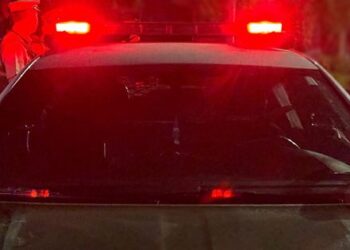 Robo en Batuco: mujer fue asaltada dentro de su casa por cinco delincuentes armados.