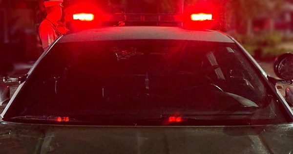 Robo en Batuco: mujer fue asaltada dentro de su casa por cinco delincuentes armados.