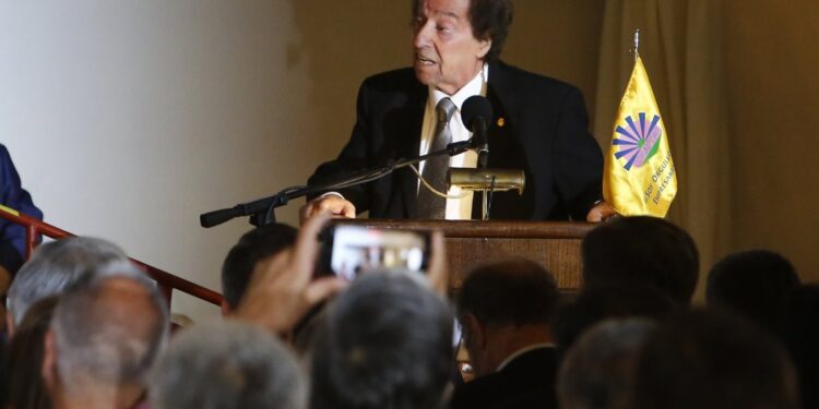 Falleció a los 93 años el destacado líder comercial Rafael Cumsille.