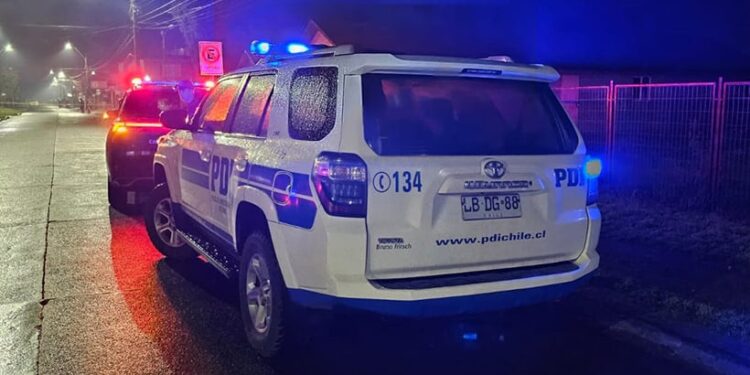 “Con alevosía lo asesinaron”: madre de estudiante homicidado en Puyehue denuncia acoso escolar y desamparo educativo.