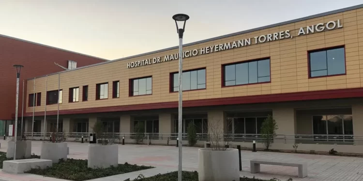 Paciente psiquiátrico se fugó del Hospital de Angol, viajó a Galvarino, agredió a una funcionaria municipal y le robó su vehículo.