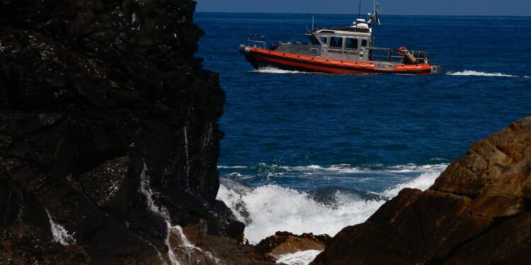 Tres pescadores han estado desaparecidos desde este viernes en San Pedro de La Paz.
