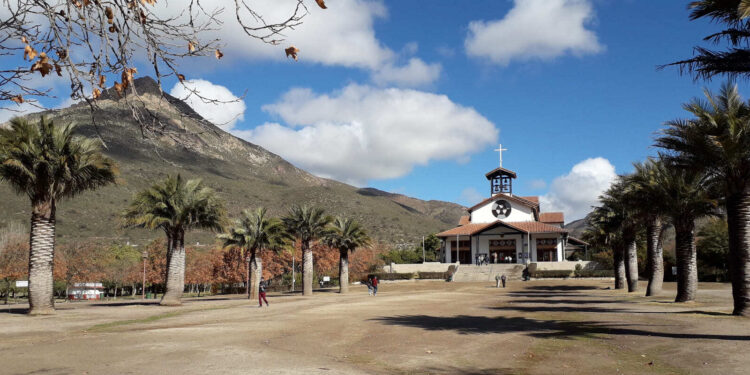 Santuario Santa Teresa, pulmón turístico en Aconcagua.