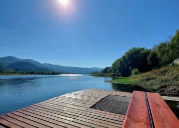 San Javier: Estudiante crea un muelle accesible para canotaje en el río Loncomilla.