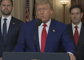 [VIDEO] EE. UU. realiza bombardeo a instalaciones nucleares en Irán