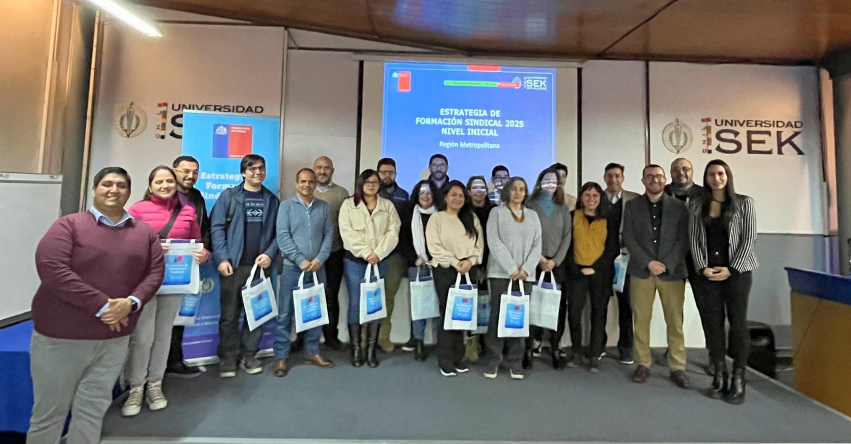 USEK lanza el Nivel Inicial de la Estrategia de Formación Sindical en Santiago.