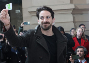 Gonzalo Winter hace un llamado a la unidad y a reflexionar sobre el futuro del oficialismo.