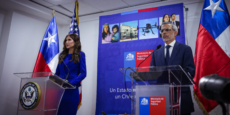 EE.UU. le brinda a Chile una nueva oportunidad en temas migratorios y económicos.