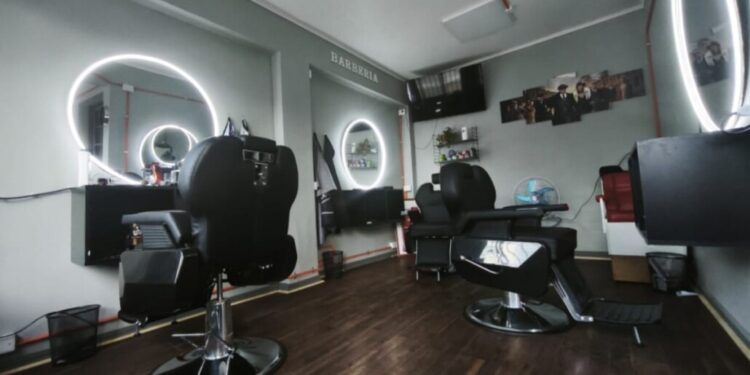 El crecimiento de la barbería en Los Ángeles: un fenómeno urbano en expansión.