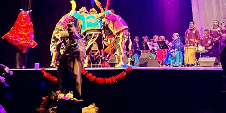 Brotes del Folclore organiza un espectacular evento en Los Ángeles para honrar a la Virgen del Carmen.