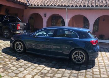 Ladrones apuñalan a un vecino para robarle su auto en San Javier.